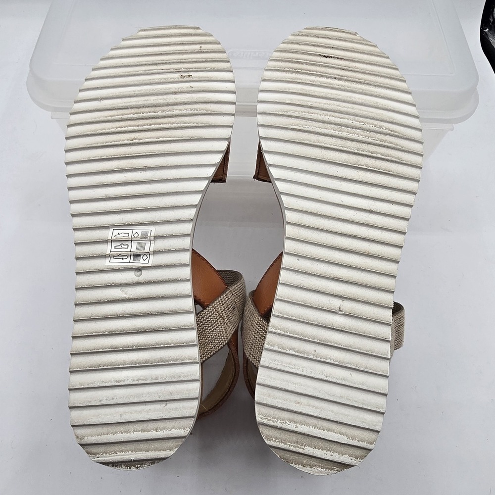BOBS From Skechers Slingback Sandals Womens Size 8.5 Wedge Memory Foam Shoes - Picture 7 of 9